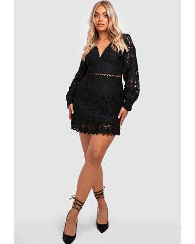 Boohoo Plus Lace Ruffle Hem Shift Dress in Black