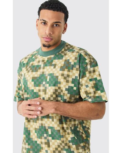 BoohooMAN Heavy Weight Pixel Camo Oversized Extended Neck T-shirt - Green