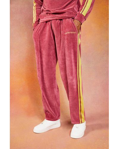 BoohooMAN Wide Leg Velour Pintuck Jogger With Tape - Pink