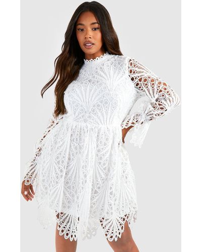 Boohoo Plus Flared Sleeve Lace Skater Dress - White