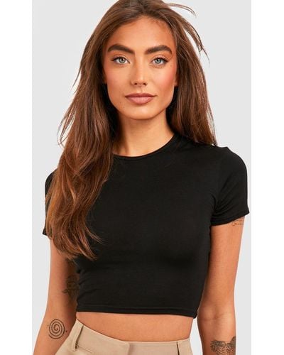 Boohoo Top Crop Básico De Manga Corta Con Cuello De Caja - Negro