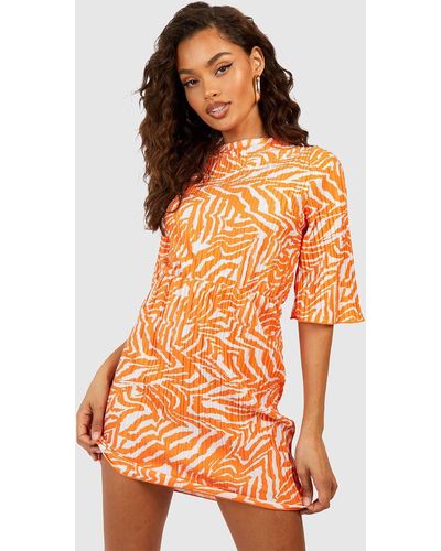 Boohoo Zebra Plisse Boxy T-shirt Dress - Orange