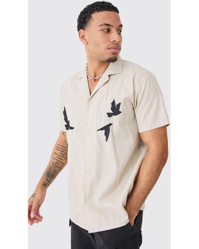 BoohooMAN Oversized Linen Look Dove Embroidered Shirt - Weiß