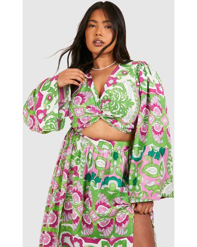 Boohoo Plus Woven Paisley Print Flared Sleeve Twist Front Top - Green