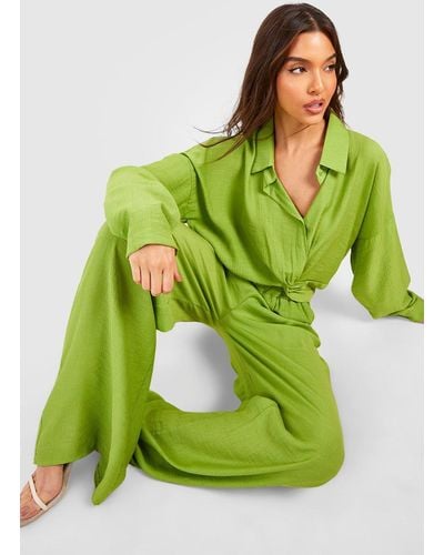 Boohoo Crinkle Knot Front Cropped Shirt - Green