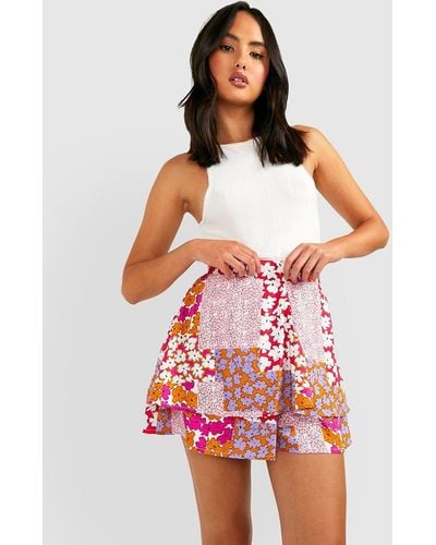 Boohoo Mixed Floral Printed Flowy Shorts - Red
