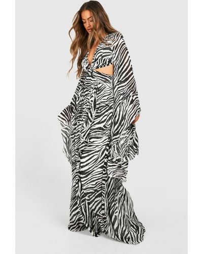 Boohoo Zebra Chiffon Print Cut Out Maxi Dress - Blanco