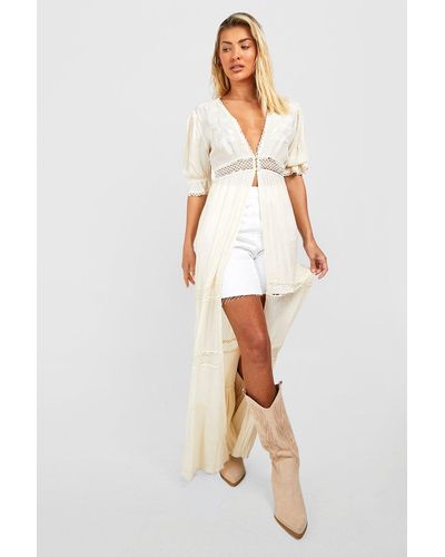 Boohoo Kimono De Estopilla Con Ribete De Croché Y Bordado - Blanco