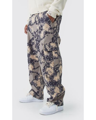 BoohooMAN Plus Relaxed Pixelated Camo Cargo Trouser - Multicolor