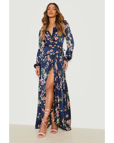 Boohoo Vestido Maxi De Raso Cruzado Con Volante Y Estampado De Flores - Azul