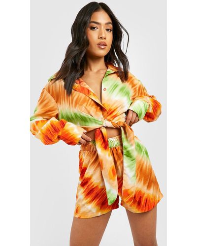 Boohoo Petite Tie Dye Tie Front Shirt And Short Co-ord - Orange