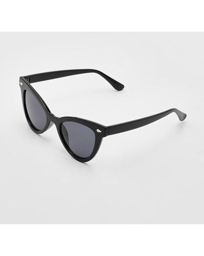 Boohoo All Black Cat Eye Sunglasses - White