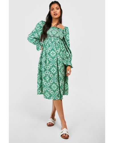 Boohoo Maternity Shirred Detail Long Sleeve Midi Dress - Green