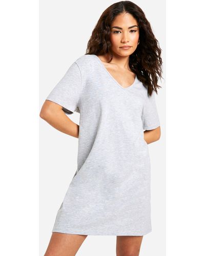 Boohoo Petite Basic Vneck Oversized T-shirt Dress - White