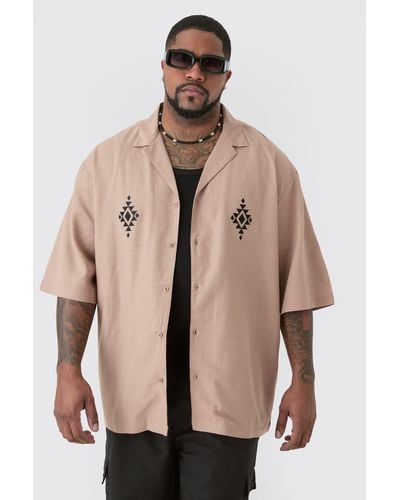 BoohooMAN Plus Linen Embroidered Drop Revere Shirt In Taupe - Natural
