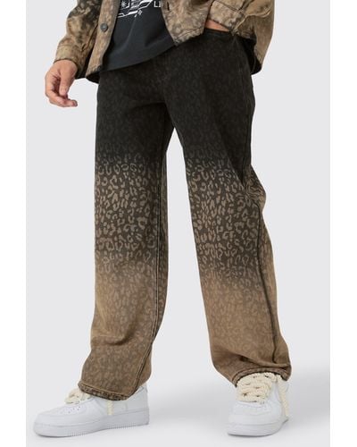 BoohooMAN Baggy Rigid Leopard Print Jeans In Tinted Black - Schwarz