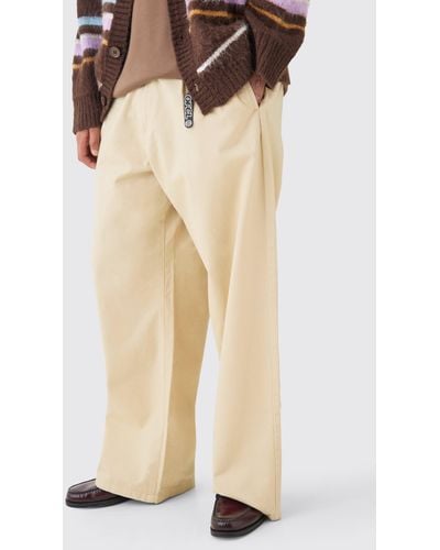 BoohooMAN Fixed Waist Extreme Wide Fit Chino With Charm - Natural