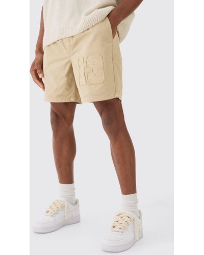 BoohooMAN Elastic Waist Applique Short Length Relaxed Shorts - Natural