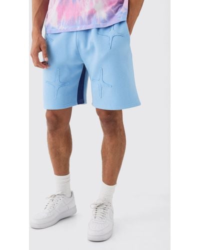 BoohooMAN Relaxed Blue Raw Applique Shorts - Blau