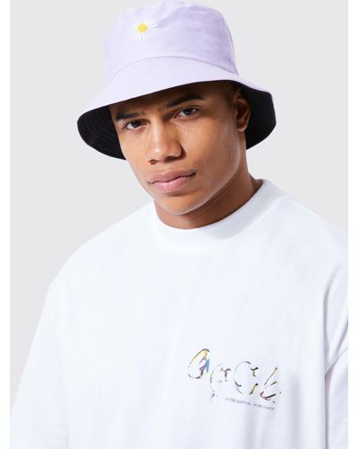 BoohooMAN Daisy Embroidered Bucket Hat - White