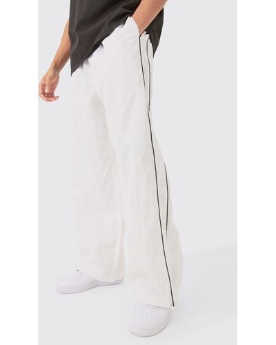 BoohooMAN Elastic Waist Ofcl Parachute Track trousers - Weiß