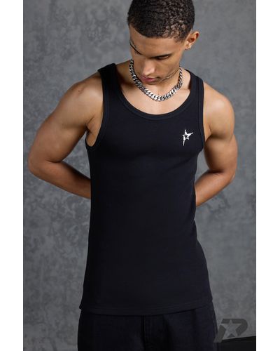 BoohooMAN Muscle Fit Ribbed Vest With Metal Star Branding - Schwarz