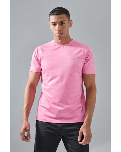 BoohooMAN Man Active Camo Raglan Performance T-shirt - Pink