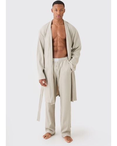 BoohooMAN Waffle dressing gown & Relaxed Fit Bottoms In Stone - Natur
