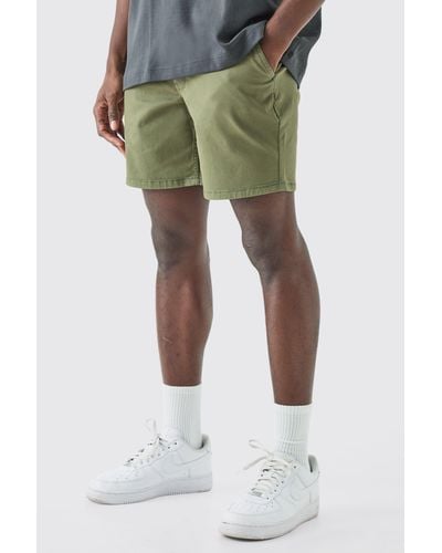 BoohooMAN Fixed Waist Slim Fit Chino Shorts - Green