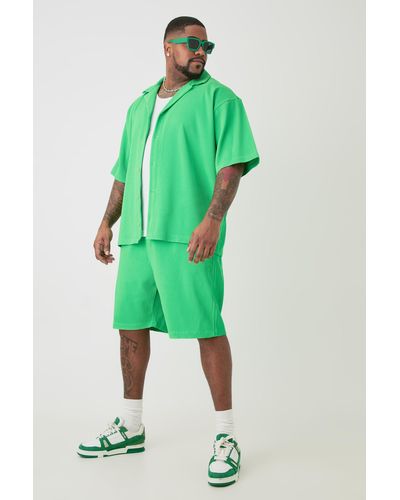 BoohooMAN Plus Drop Revere Short Sleeve Pleated Shirt & Short In Green
