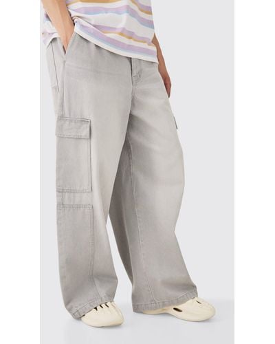 BoohooMAN Elasticated Waist Extreme Wide Fit Cargo Jeans In Gray