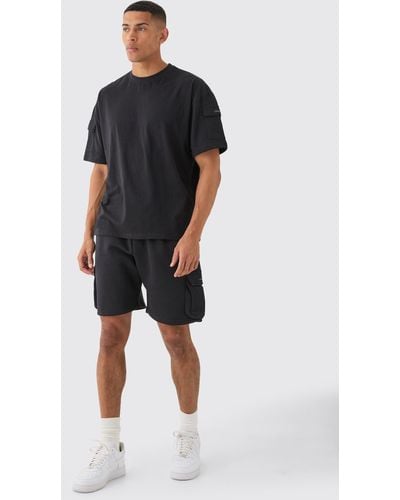 BoohooMAN Oversized Cargo T-shirt And Relaxed Short Set - Black