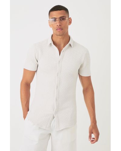 BoohooMAN Short Sleeve Triangle Geo Muscle Fit Shirt - Weiß