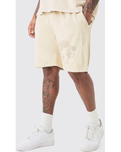Boohoo Plus Oversized Dream Worldwide Shorts In Sand - Natural
