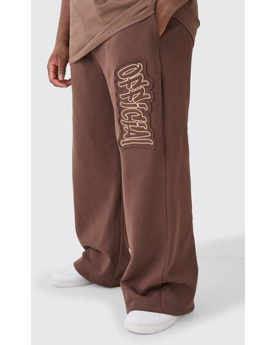 Boohoo Plus Official Applique Wide Fit Jogger - Brown