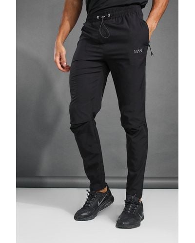 BoohooMAN Man Active Gym Tapered Fit Jogger - Black