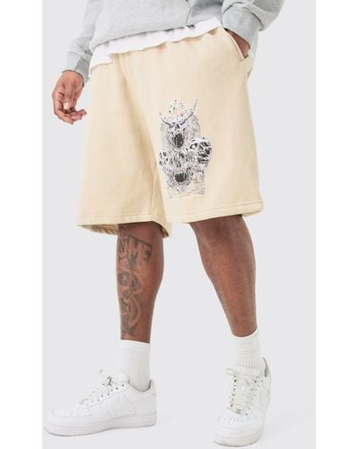 BoohooMAN Plus Oversized Fit Gothic Print Jersey Shorts - Natural