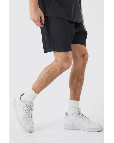 BoohooMAN Elasticated Waist Pleated Drawcord Shorts - Black