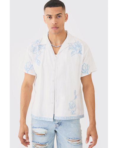 BoohooMAN Boxy Revere Floral Pocket Embroidery Shirt - Weiß