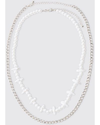 BoohooMAN 2 Pack Pearl And Metal Chain Necklaces In Silver - White