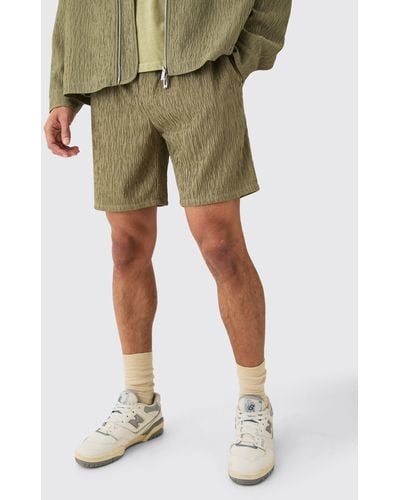 BoohooMAN Textured Satin Smart Shorts - Green