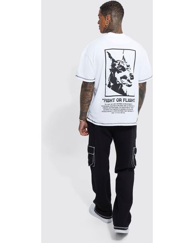 BoohooMAN Oversize Cargo T-Shirt Trainingsanzug mit Print - Weiß