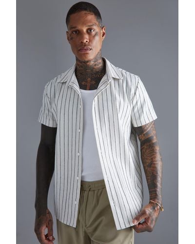 BoohooMAN Short Sleeve Textured Stripe Shirt - Gray