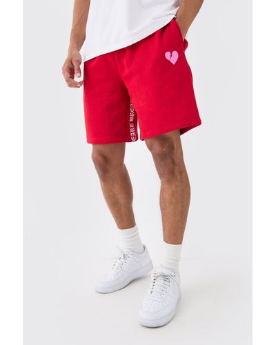 BoohooMAN Relaxed Heart Print Gusset Short - Red