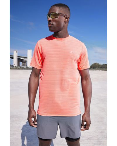 BoohooMAN Man Active Lightweight Performance T-shirt - Pink