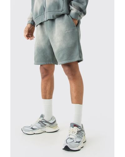 BoohooMAN Relaxed Fit Sun Bleach Washed Shorts - Green