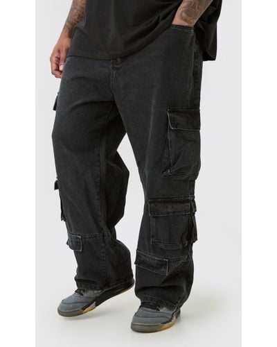 BoohooMAN Plus Relaxed Fit Acid Wash Cargo Jean - Black