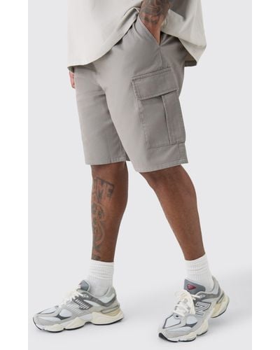 BoohooMAN Plus Elastic Waist Grey Relaxed Fit Cargo Shorts