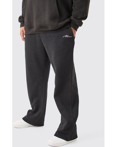 BoohooMAN Plus Signature Relaxed Fit Jogger In Black