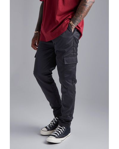 BoohooMAN Elastic Waist Slim Fit Smart Drawcord Cargo Trouser - Red